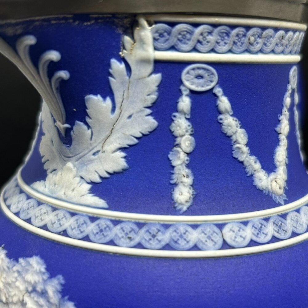 Antique Wedgwood Jasperware rope handled jug/pitcher c. Late 1800s- early 1900’s - Picture 10 of 15